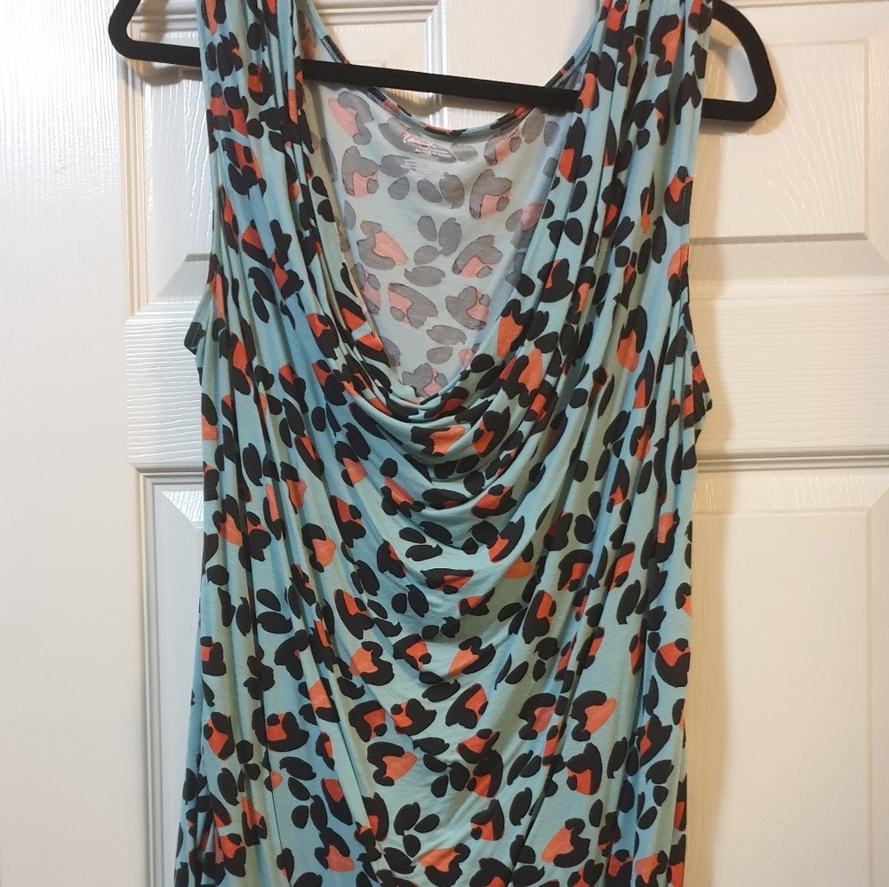 Blue/pink leopard top